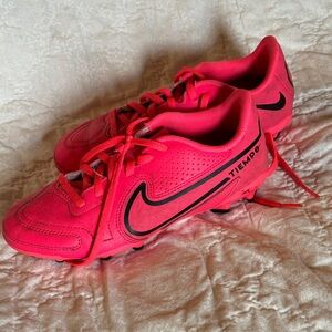 Girls Nike soccer cleats size 3Y
